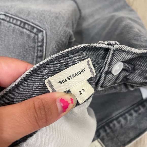 Madewell 90’s Straight Gray Denim High-Waisted Shorts Asymmetric Criss Cross Zip - Picture 7 of 7